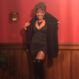 Meet your Posher, Eve